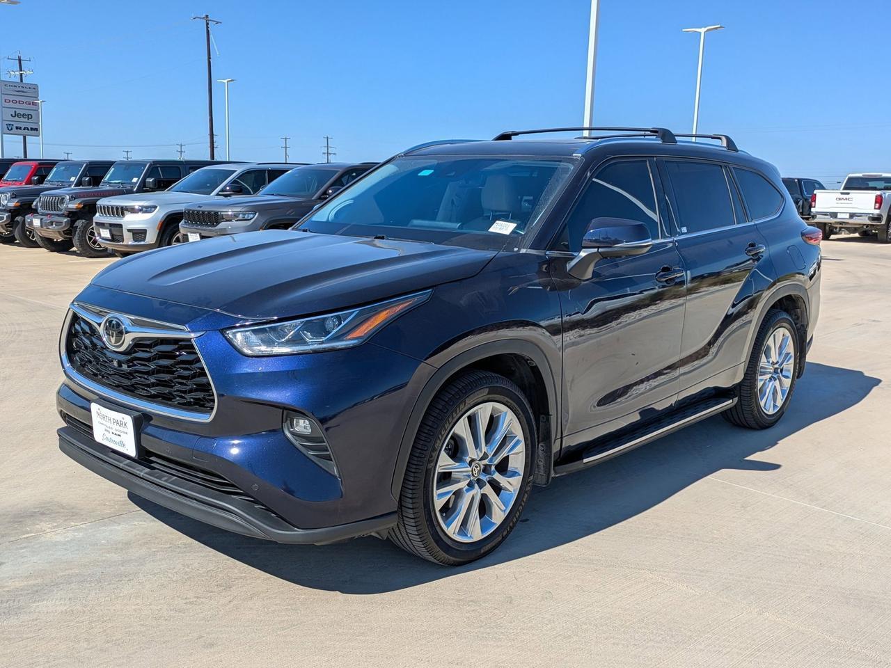 2021 Toyota Highlander Limited Castroville TX