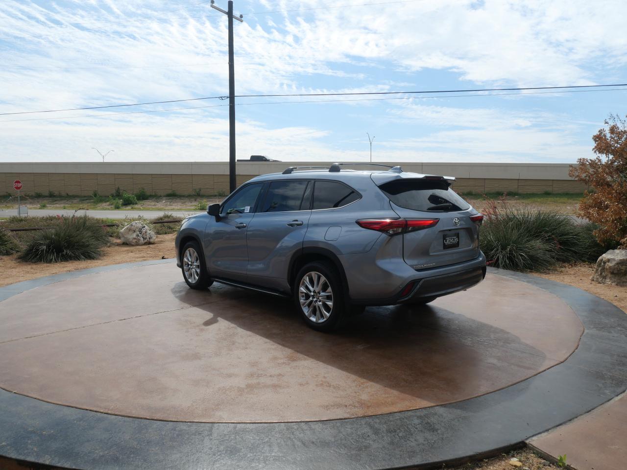 2021 Toyota Highlander Limited San Juan TX