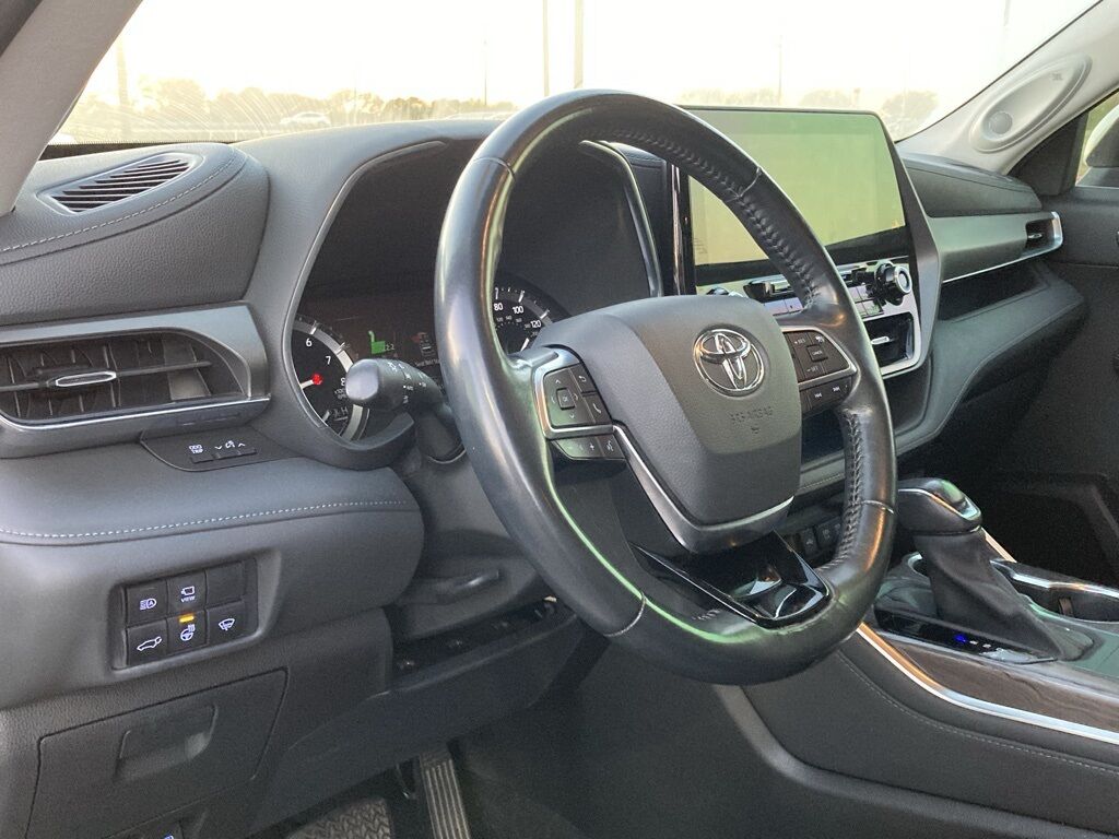 2021 Toyota Highlander Limited San Antonio TX