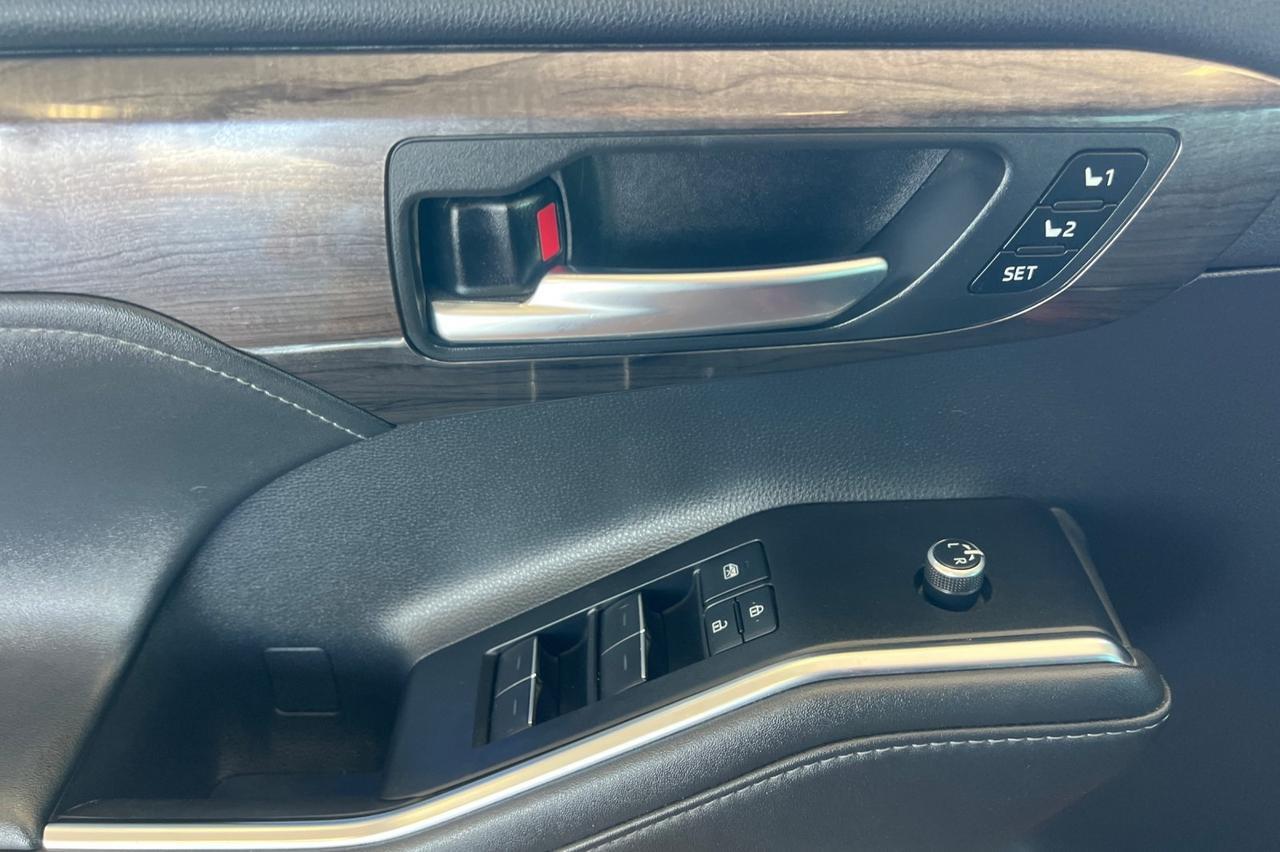 2021 Toyota Highlander Limited Ontario OR