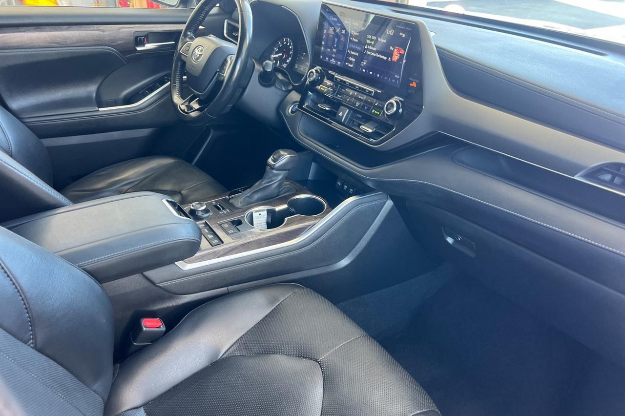 2021 Toyota Highlander Limited Ontario OR