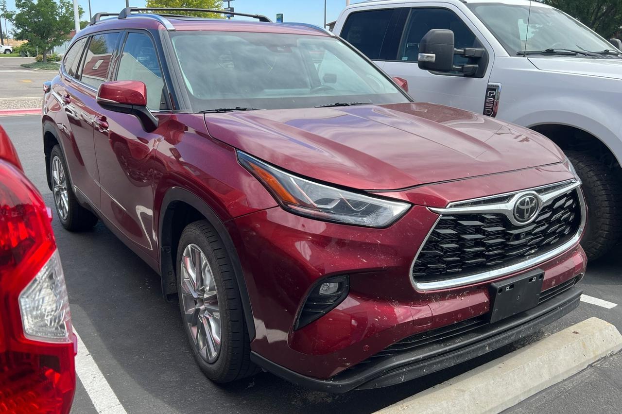 2021 Toyota Highlander Limited Ontario OR
