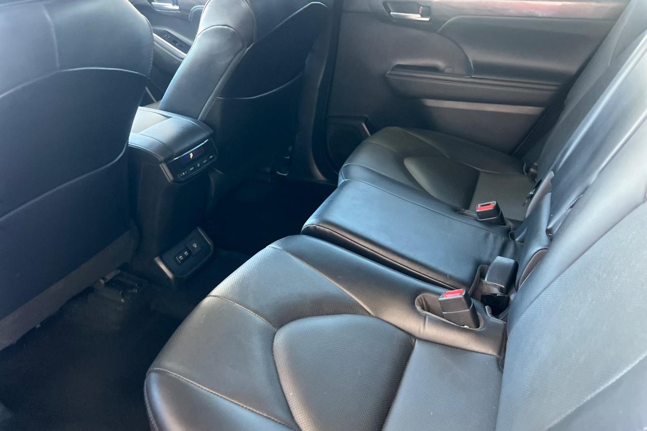 2021 Toyota Highlander Limited Ontario OR