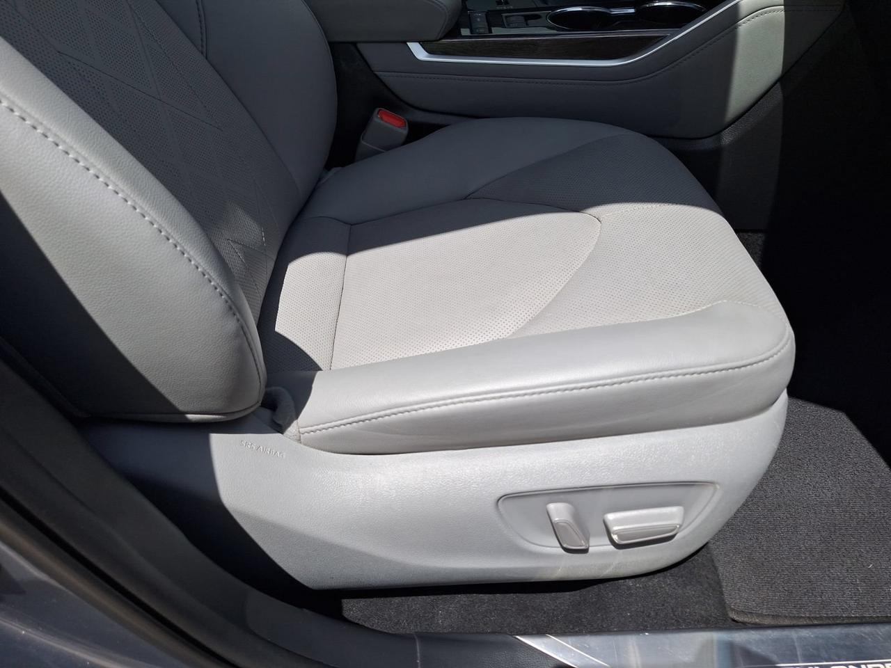 2021 Toyota Highlander Platinum Hurst TX
