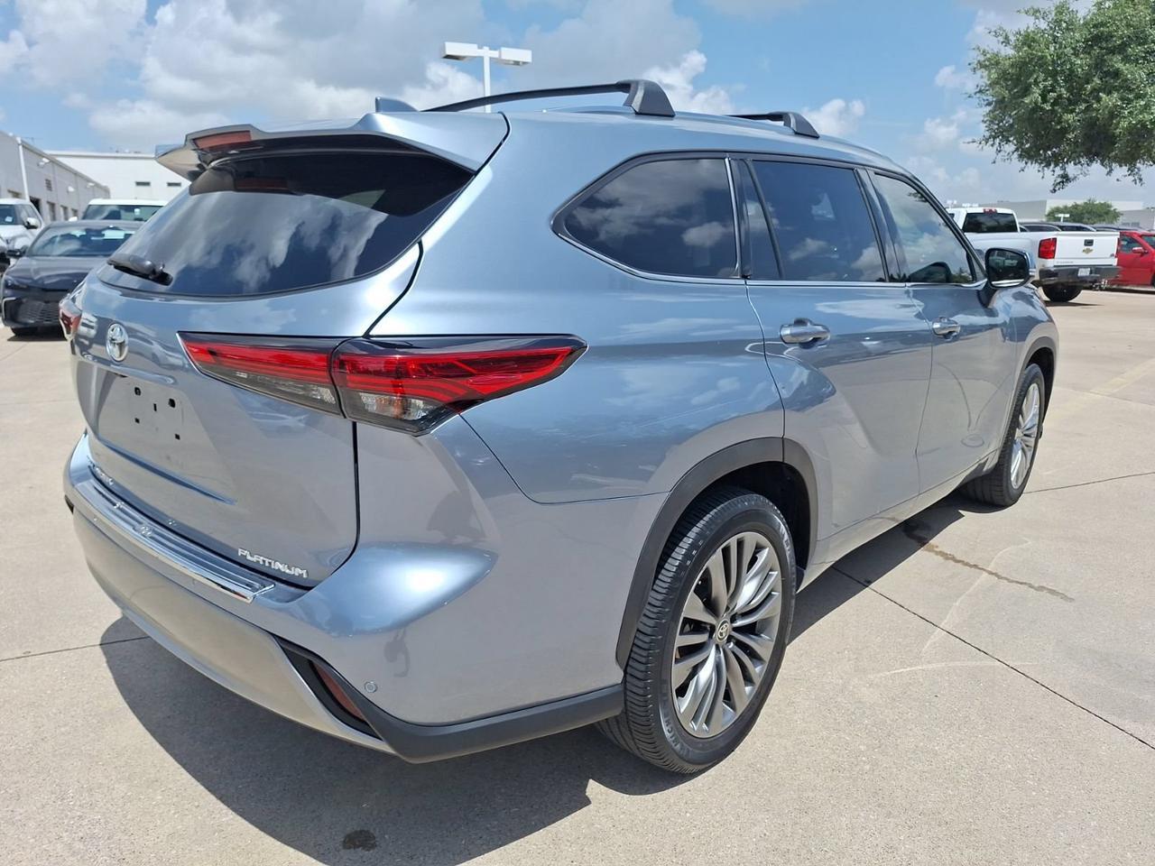 2021 Toyota Highlander Platinum Hurst TX