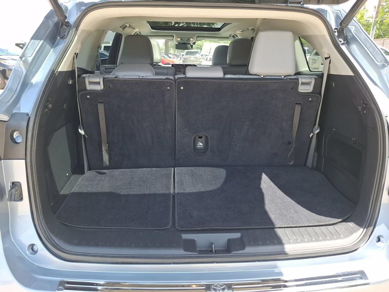 2021 Toyota Highlander Platinum Hurst TX