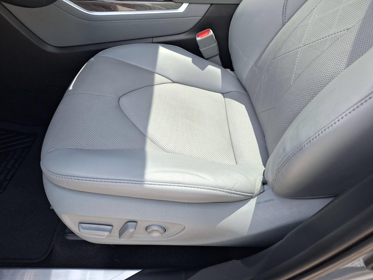 2021 Toyota Highlander Platinum Hurst TX