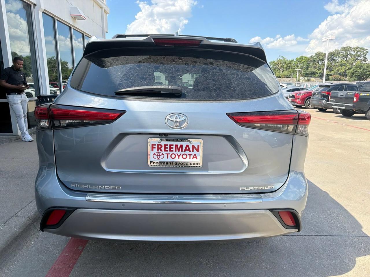 2021 Toyota Highlander Platinum Hurst TX