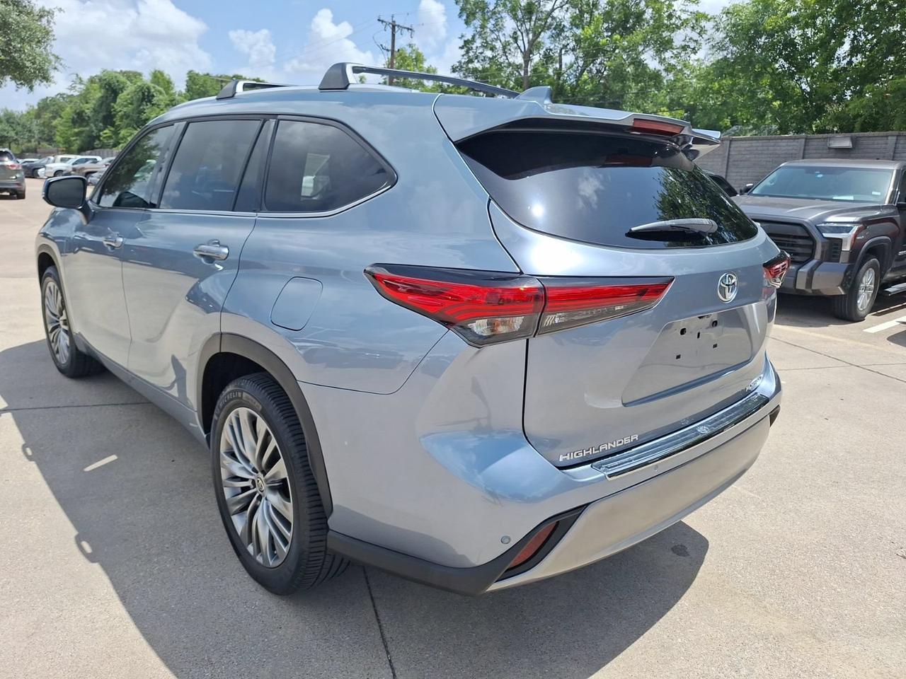 2021 Toyota Highlander Platinum Hurst TX