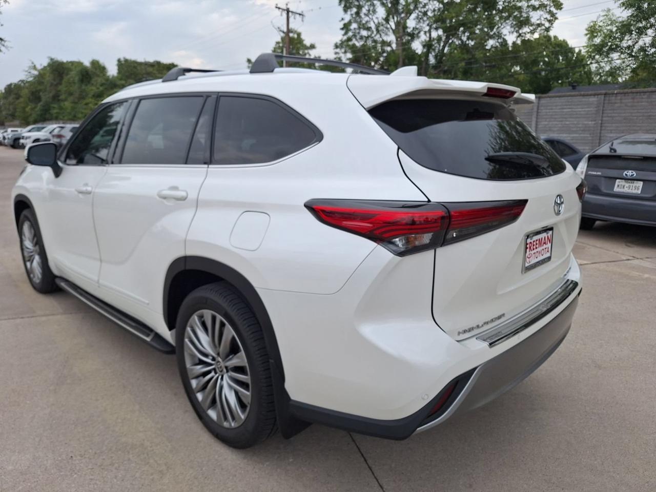 2021 Toyota Highlander Platinum Hurst TX