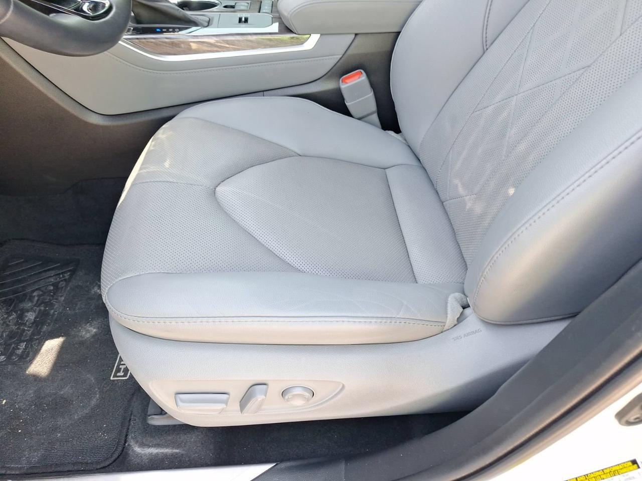 2021 Toyota Highlander Platinum Hurst TX