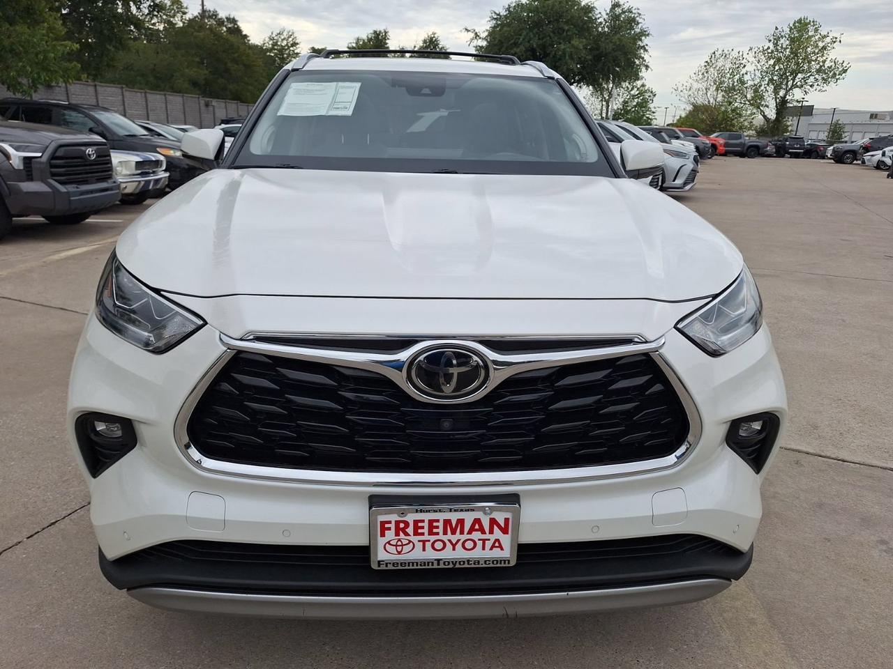2021 Toyota Highlander Platinum Hurst TX