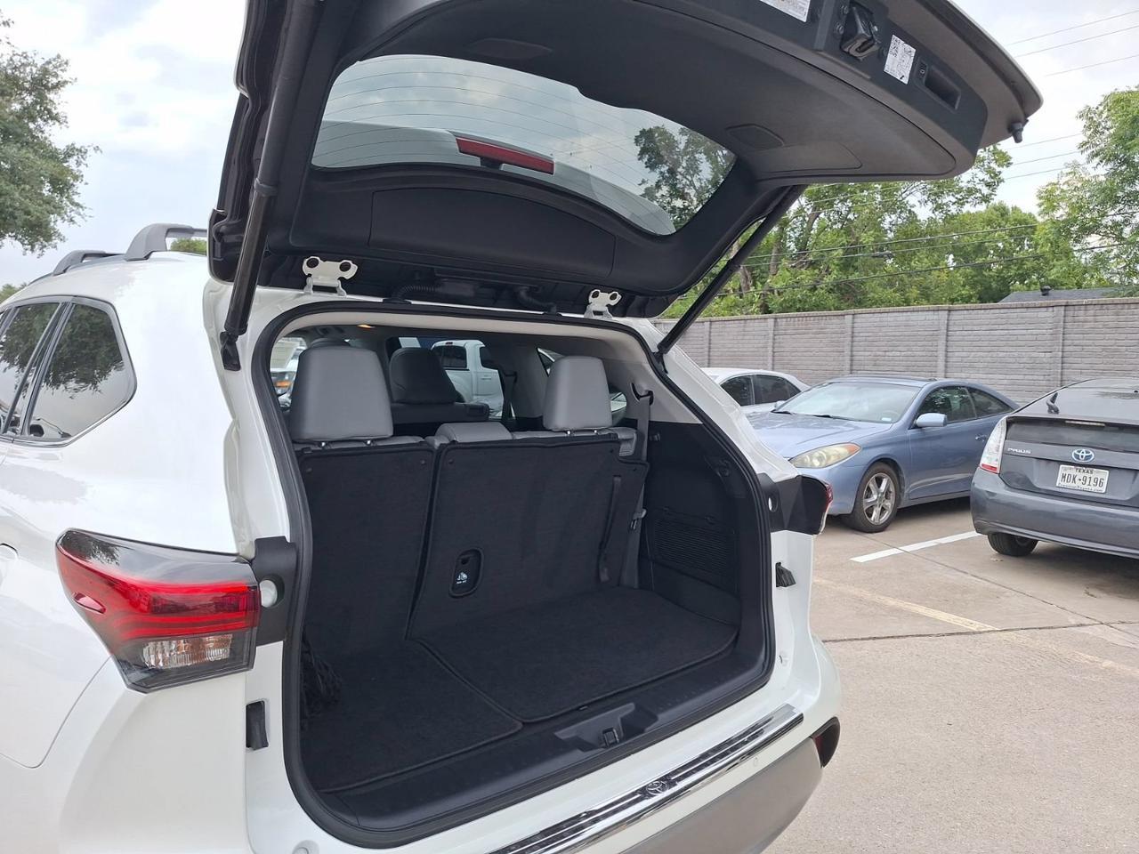 2021 Toyota Highlander Platinum Hurst TX
