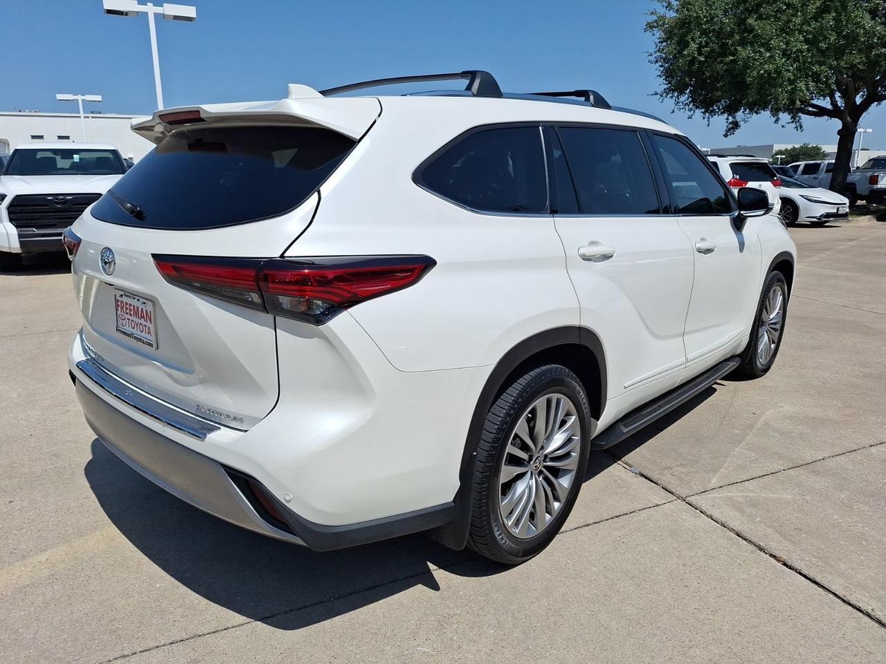 2021 Toyota Highlander Platinum Hurst TX