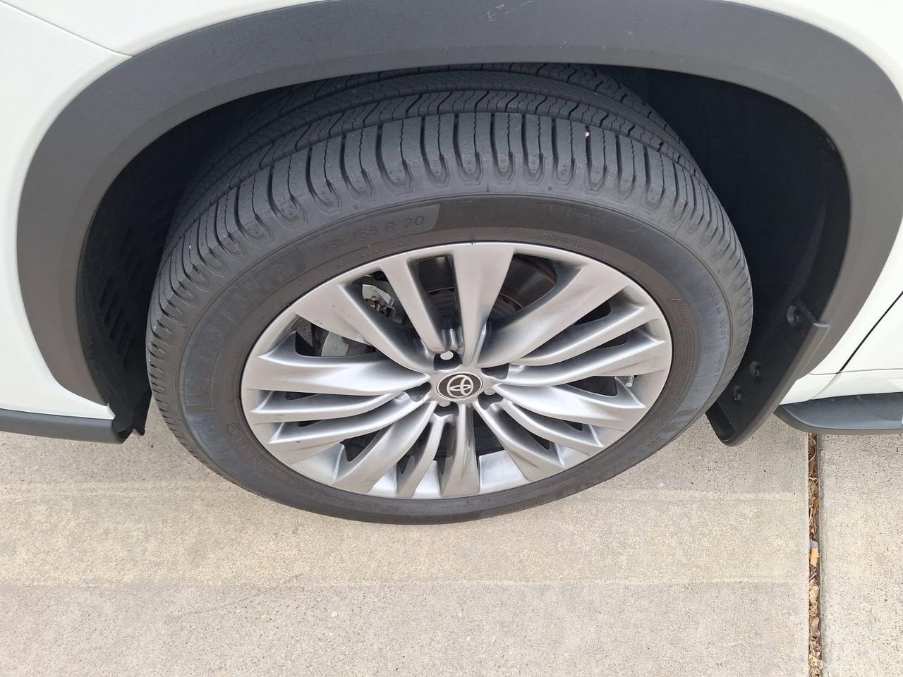 2021 Toyota Highlander Platinum Hurst TX