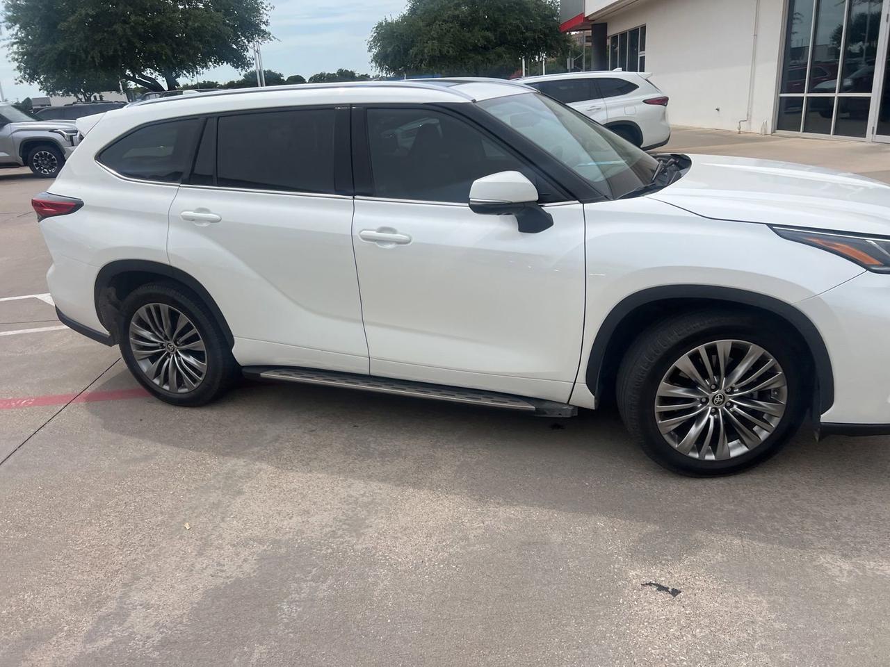 2021 Toyota Highlander Platinum Hurst TX