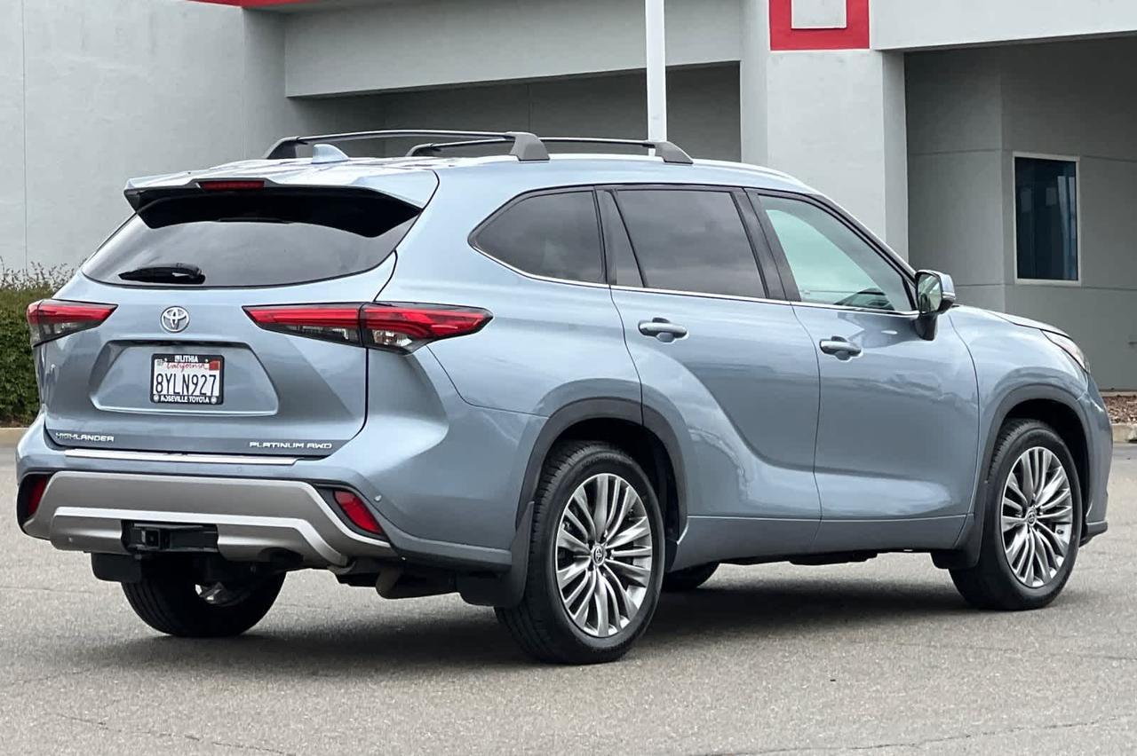 2021 Toyota Highlander Platinum