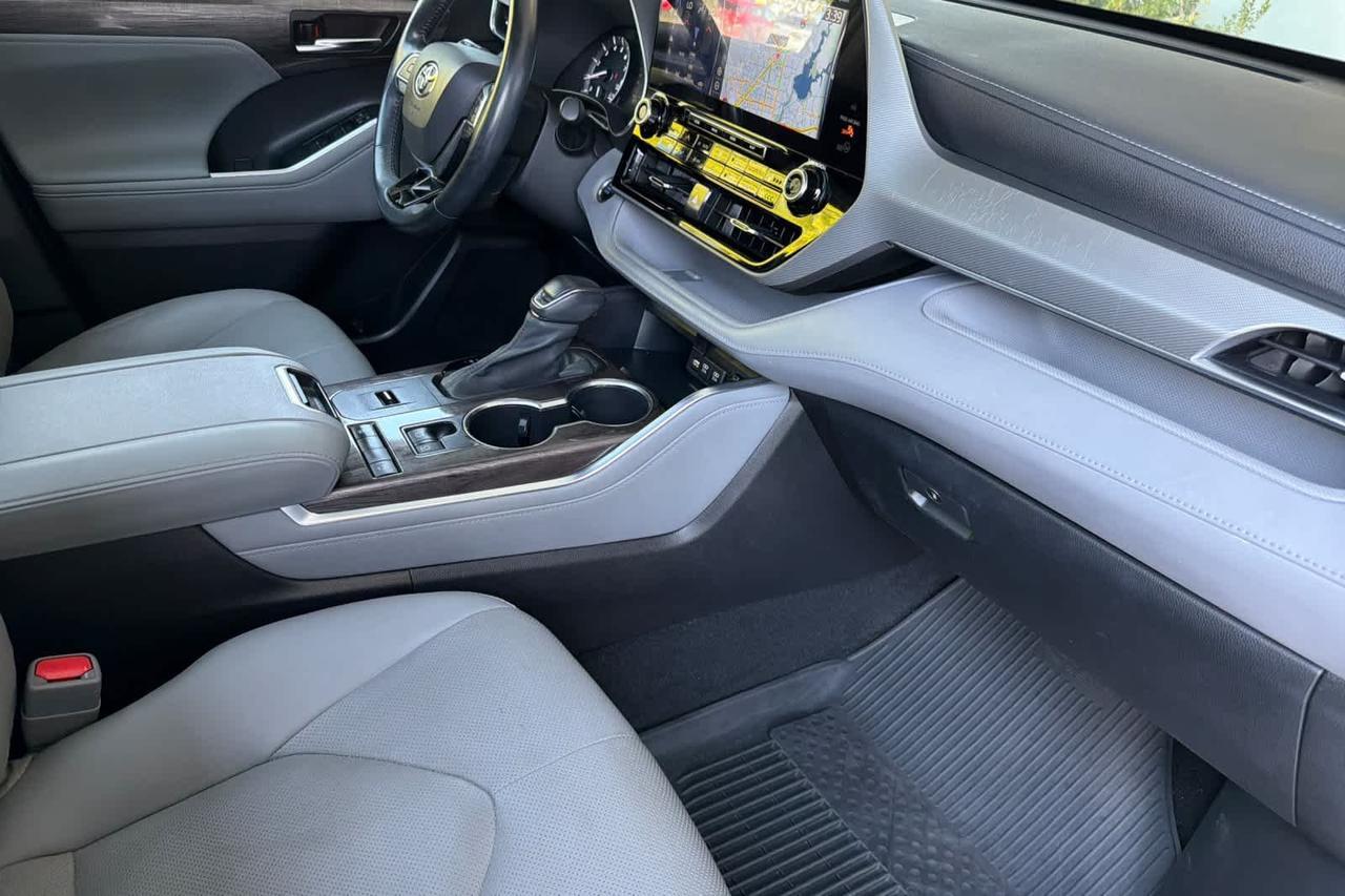2021 Toyota Highlander Platinum Roseville CA