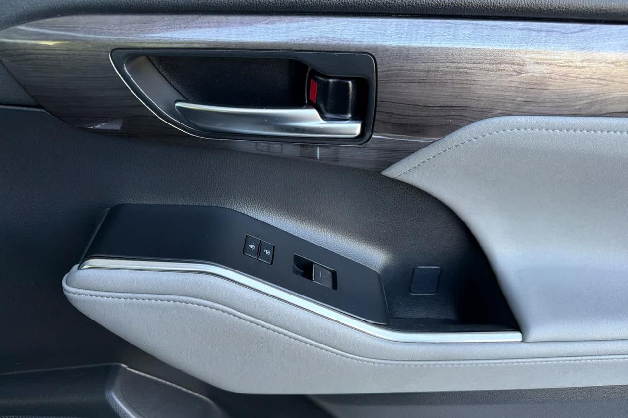 2021 Toyota Highlander Platinum Roseville CA