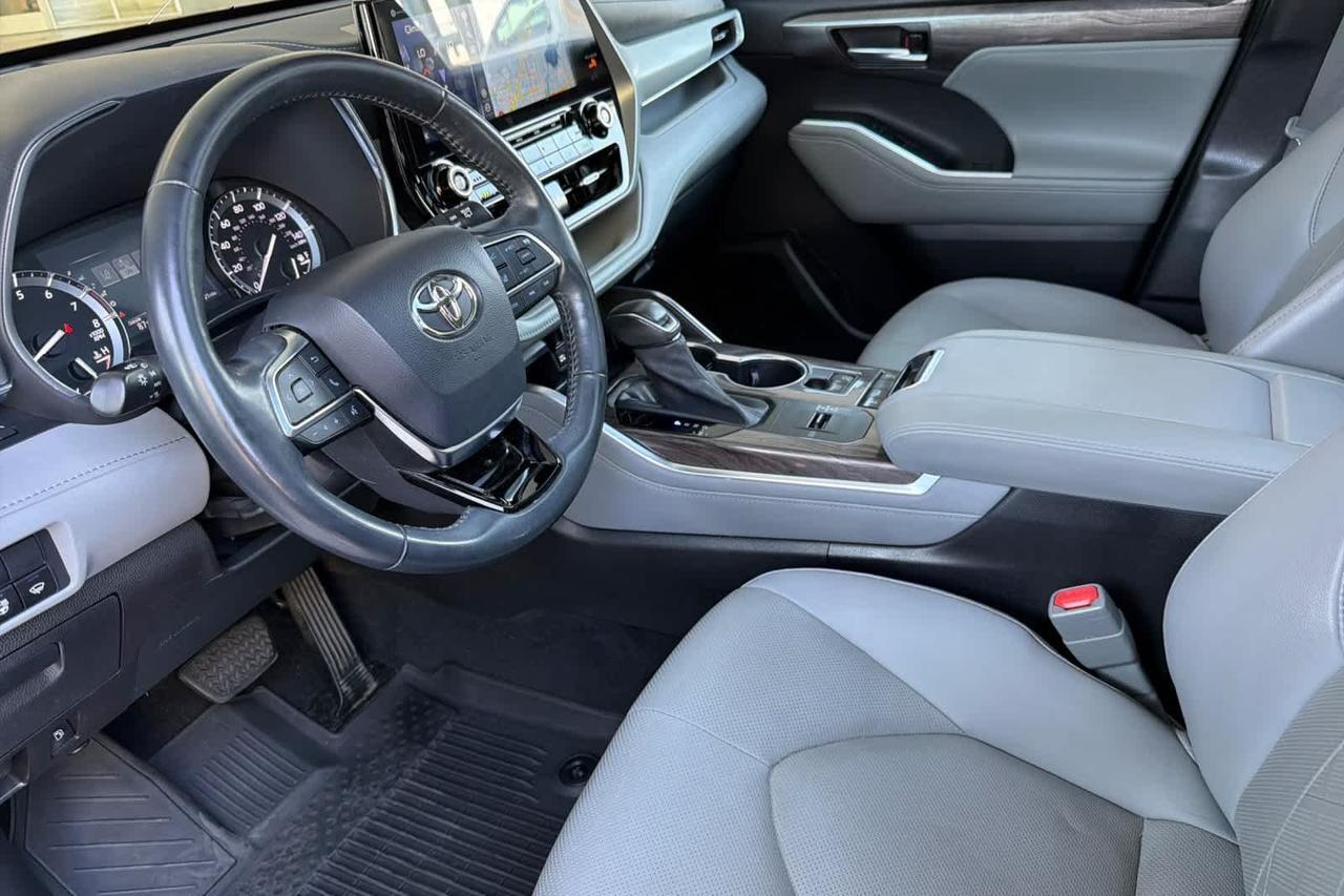 2021 Toyota Highlander Platinum Roseville CA