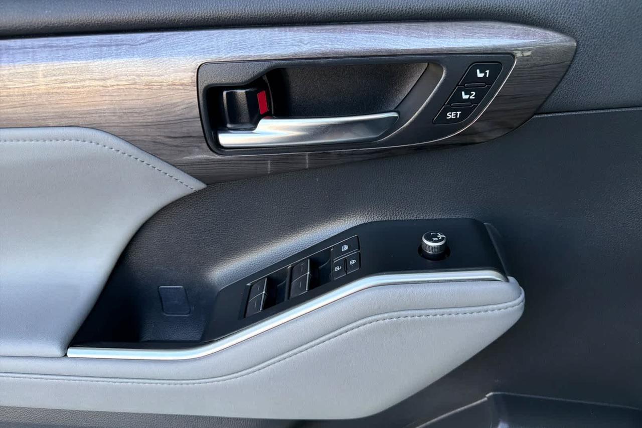 2021 Toyota Highlander Platinum Roseville CA