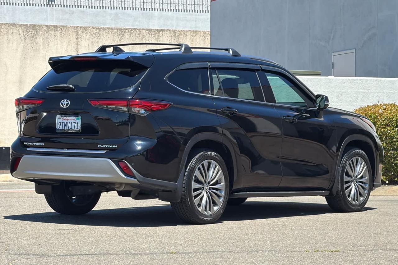 2021 Toyota Highlander Platinum