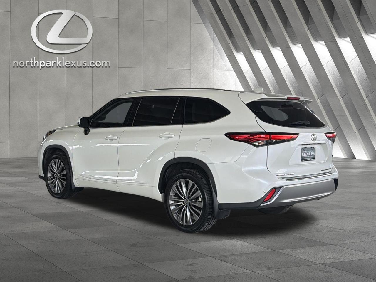 2021 Toyota Highlander Platinum