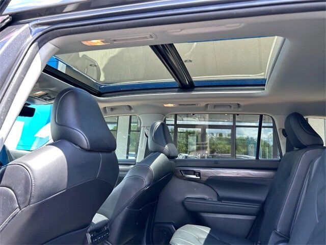 2021 Toyota Highlander Platinum Farmington MO