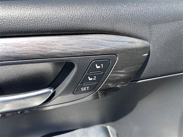 2021 Toyota Highlander Platinum Farmington MO