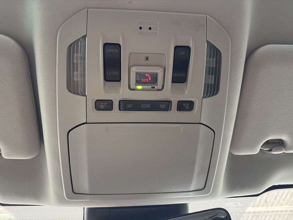 2021 Toyota Highlander XLE AWD 7 Passenger Minocqua WI