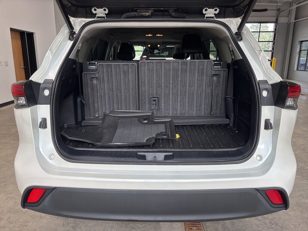 2021 Toyota Highlander XLE AWD 7 Passenger Minocqua WI