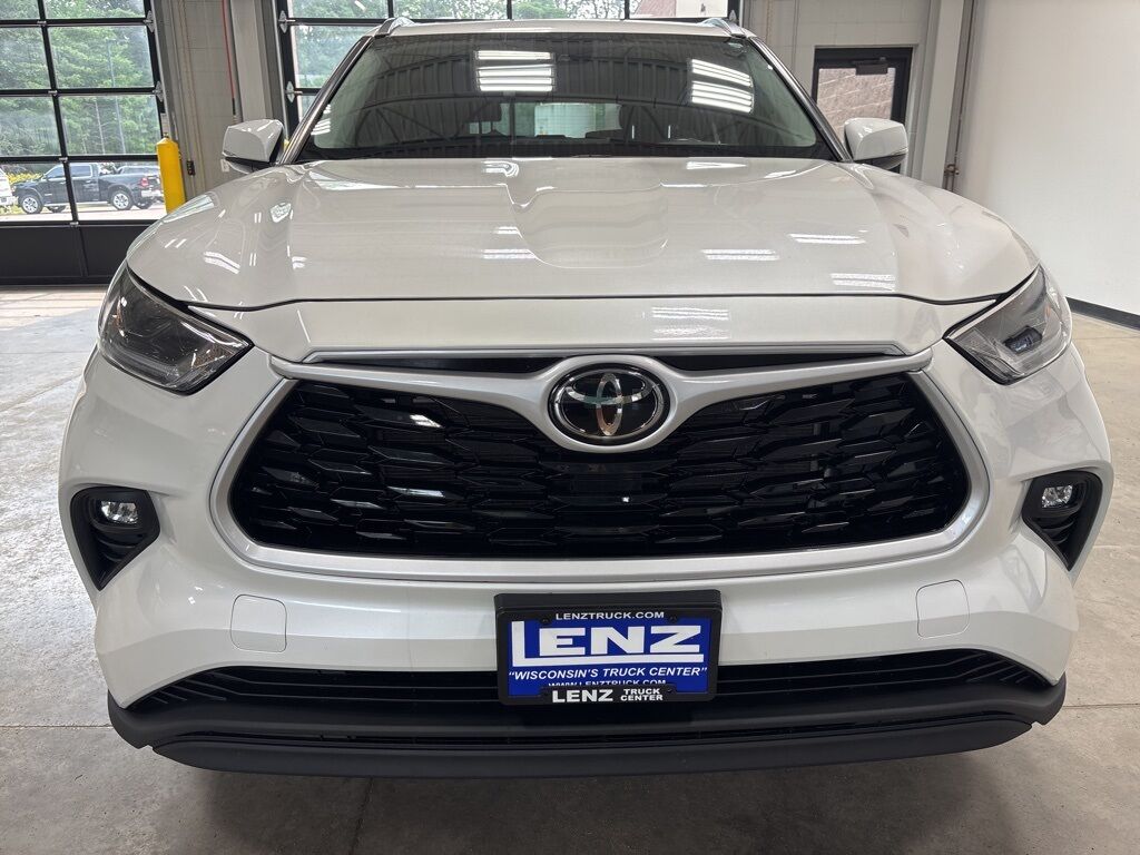 2021 Toyota Highlander XLE AWD 7 Passenger Minocqua WI