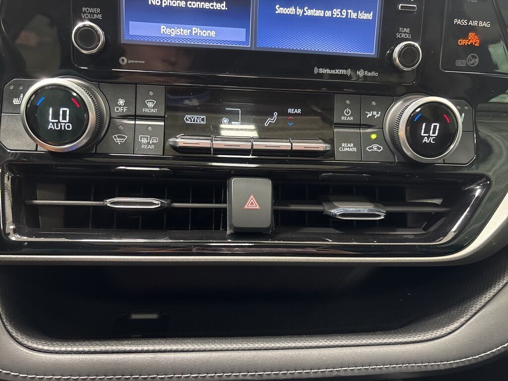 2021 Toyota Highlander XLE AWD 7 Passenger Minocqua WI