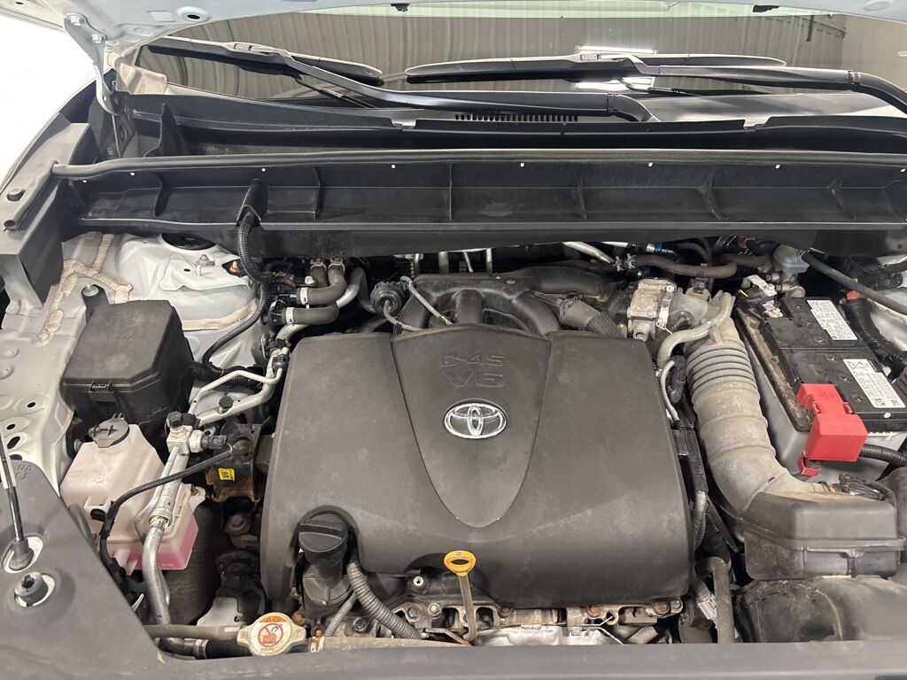 2021 Toyota Highlander XLE AWD 7 Passenger Minocqua WI