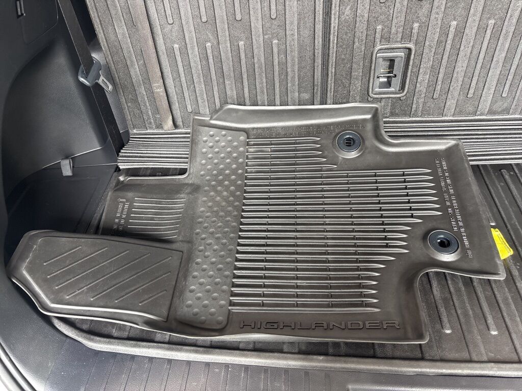 2021 Toyota Highlander XLE AWD 7 Passenger Minocqua WI