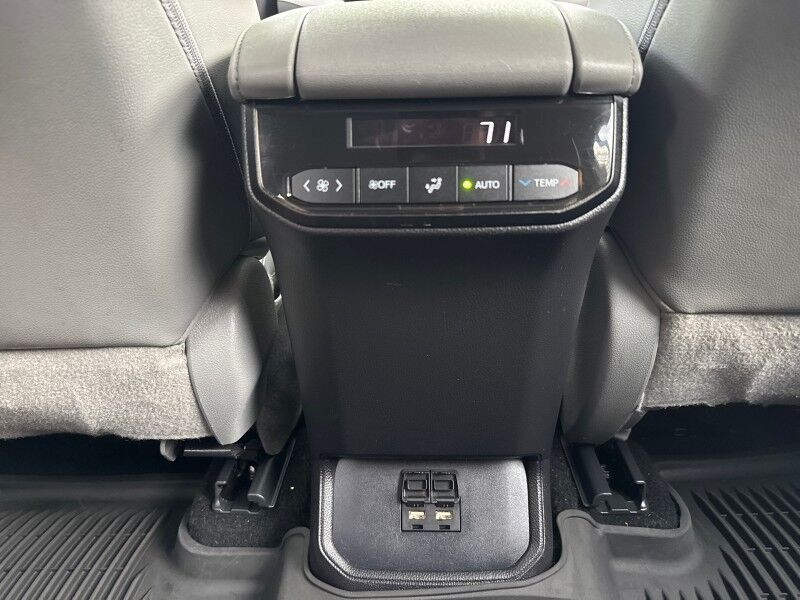 2021 Toyota Highlander XLE AWD Arlington VA
