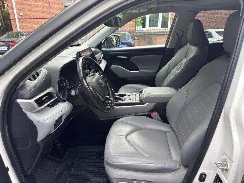 2021 Toyota Highlander XLE AWD Arlington VA