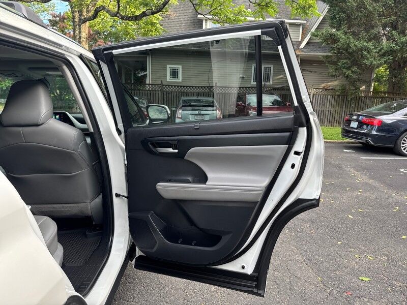 2021 Toyota Highlander XLE AWD Arlington VA