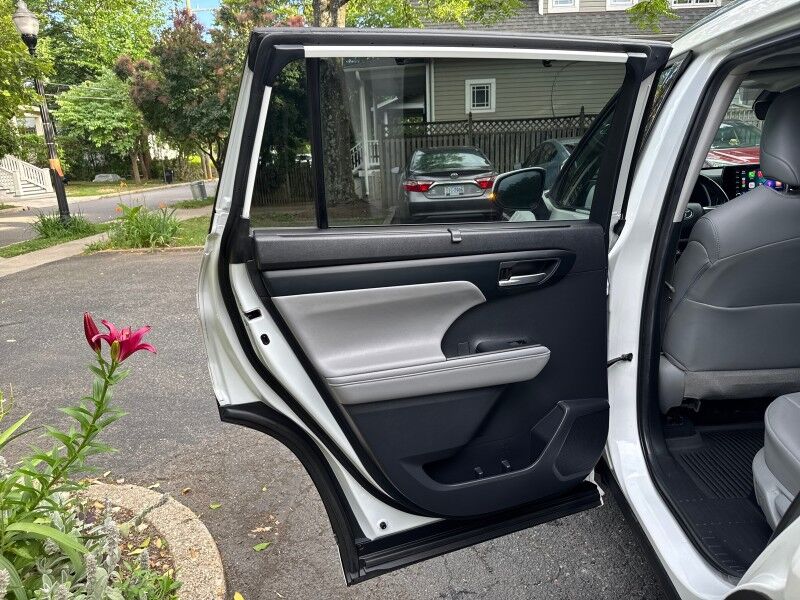 2021 Toyota Highlander XLE AWD Arlington VA