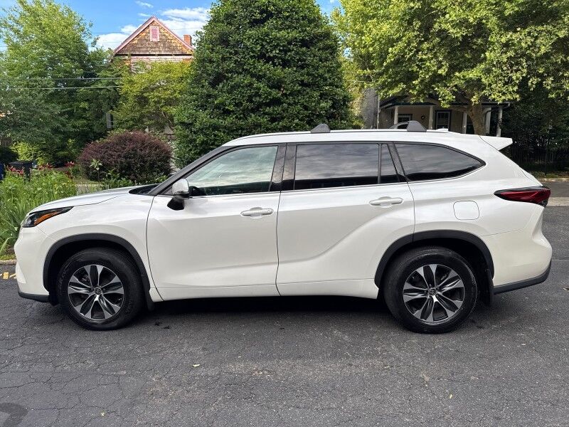 2021 Toyota Highlander XLE AWD Arlington VA