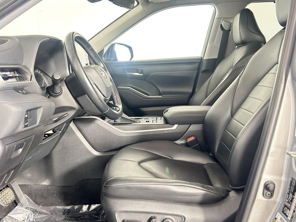2021 Toyota Highlander XLE AWD Maumee OH