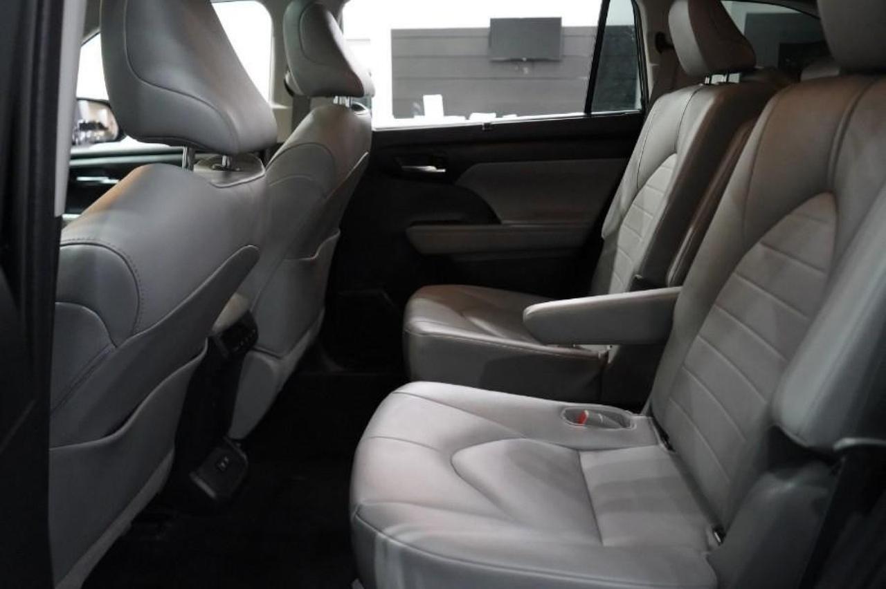 2021 Toyota Highlander XLE Eastchester NY