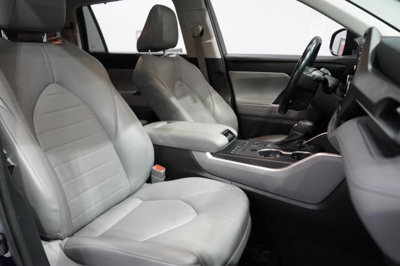 2021 Toyota Highlander XLE Eastchester NY