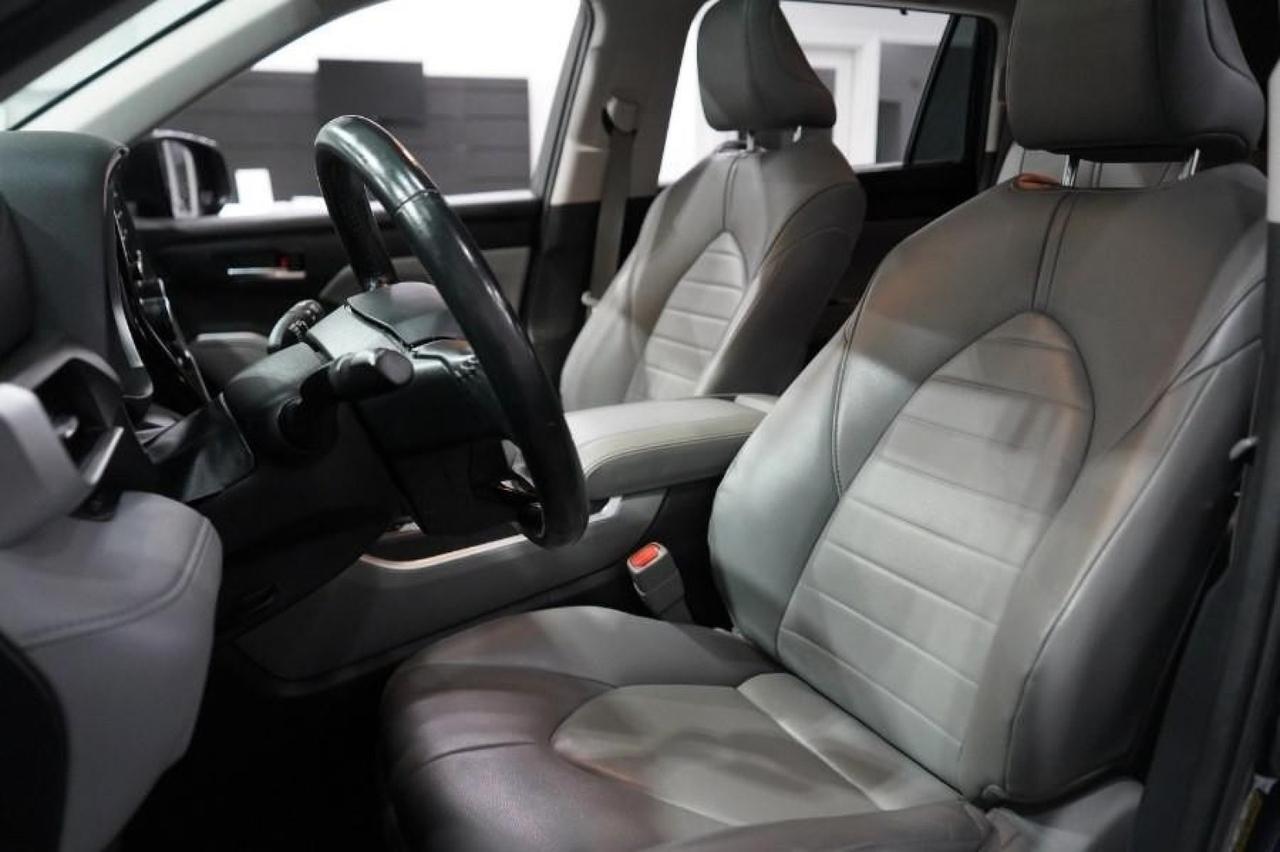 2021 Toyota Highlander XLE Eastchester NY