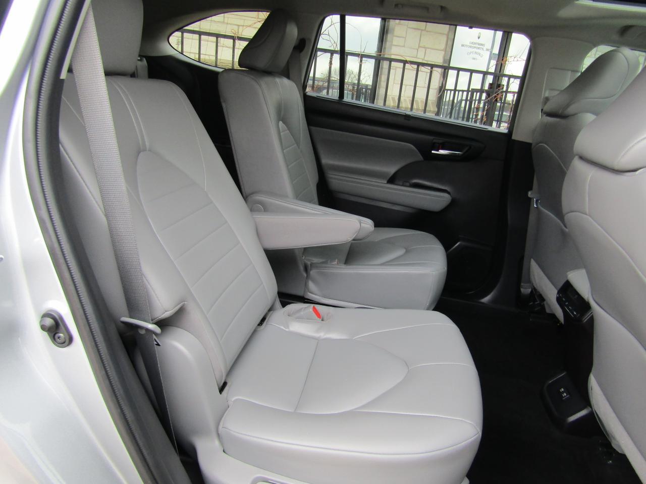 2021 Toyota Highlander XLE FWD (Natl) Grand Prairie TX