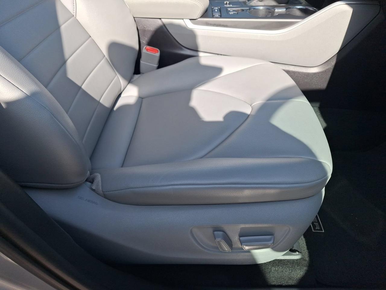 2021 Toyota Highlander XLE Hurst TX