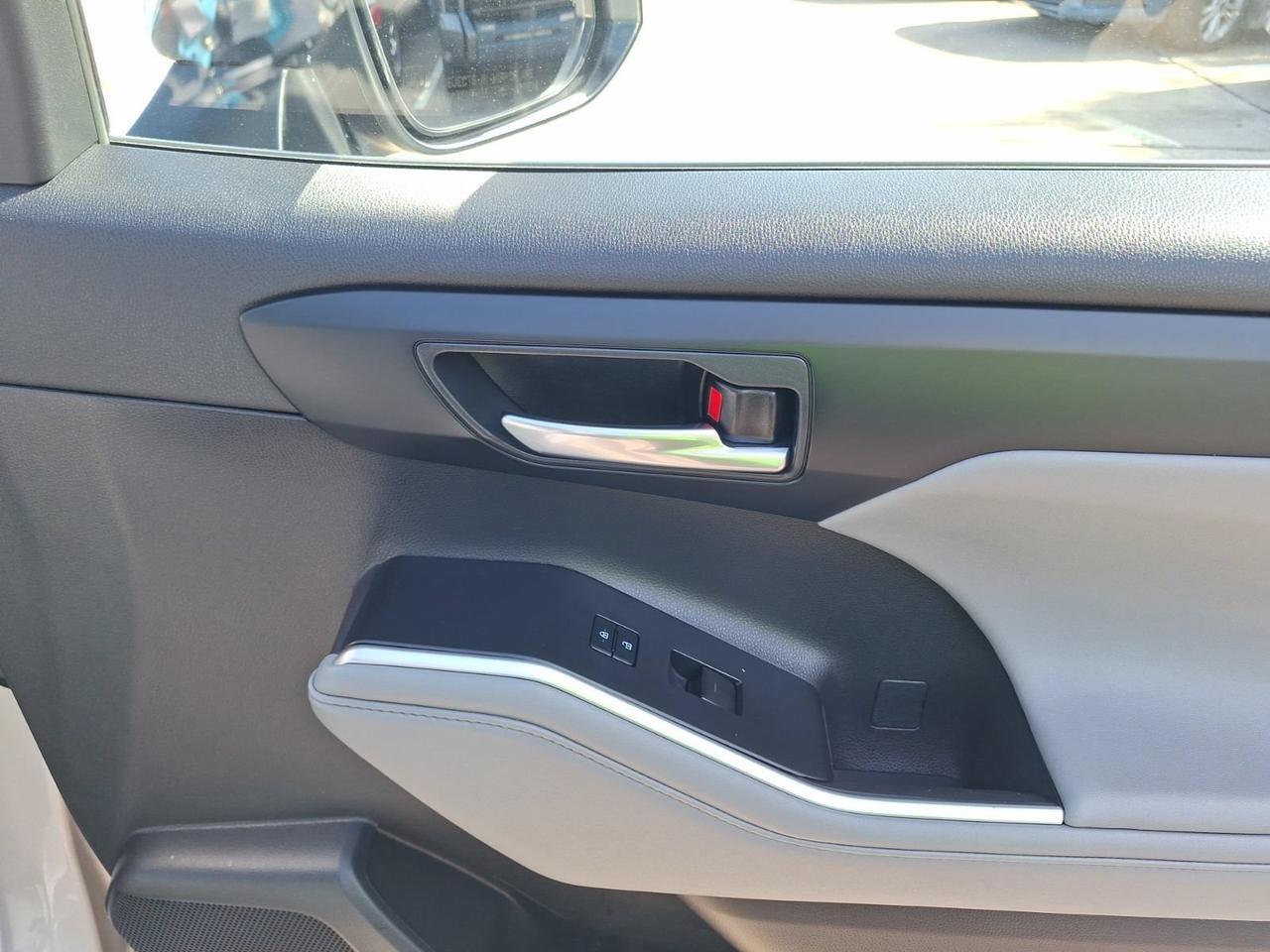 2021 Toyota Highlander XLE Hurst TX