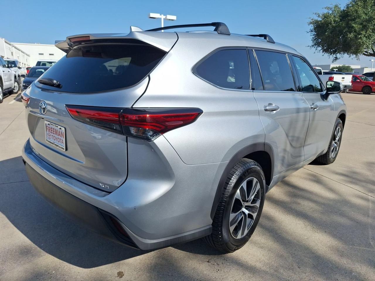 2021 Toyota Highlander XLE Hurst TX