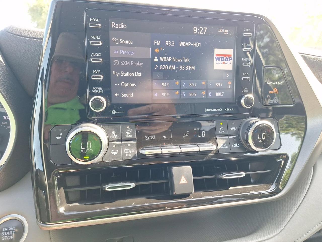 2021 Toyota Highlander XLE Hurst TX