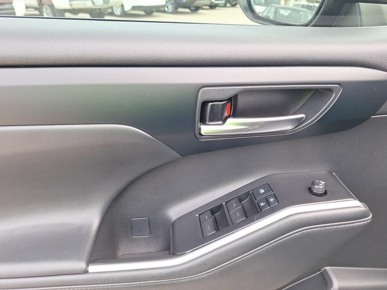 2021 Toyota Highlander XLE Hurst TX